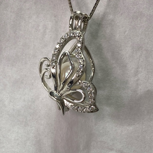 PearlTime butterfly 20” Necklace 925 Silver Chain Cubic Zirconium Stones - Picture 4 of 7